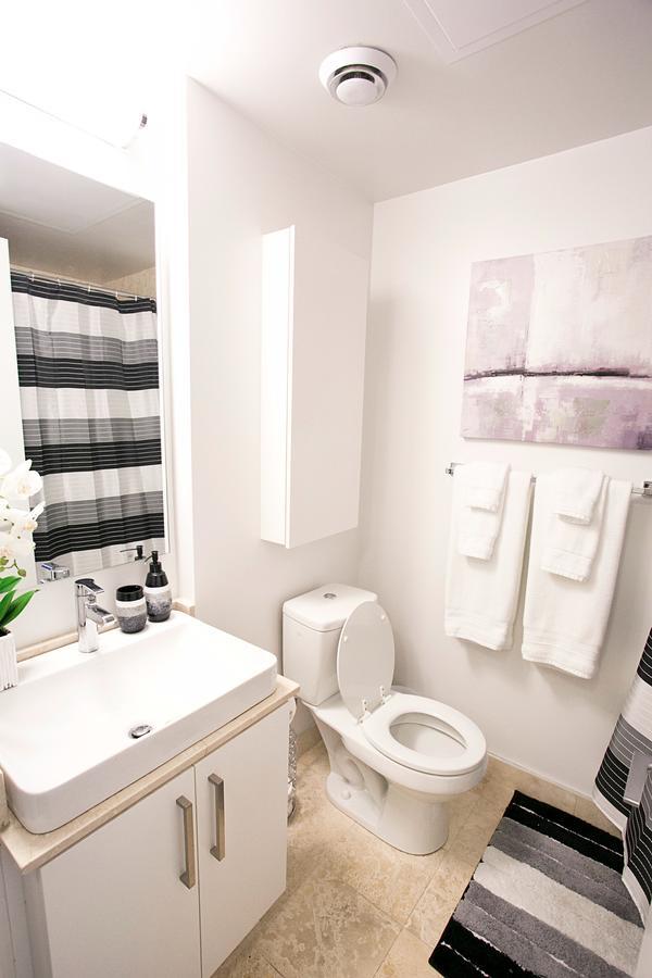 Royal Stays Condominiums - Upscale Downtown Suites Τορόντο Εξωτερικό φωτογραφία
