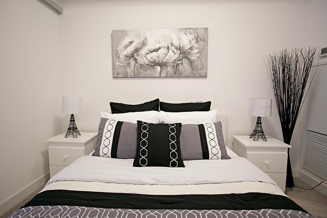 Royal Stays Condominiums - Upscale Downtown Suites Τορόντο Εξωτερικό φωτογραφία